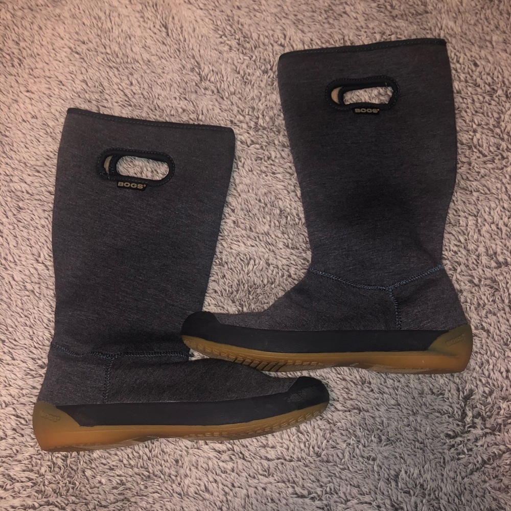 Size 8 waterproof bogs